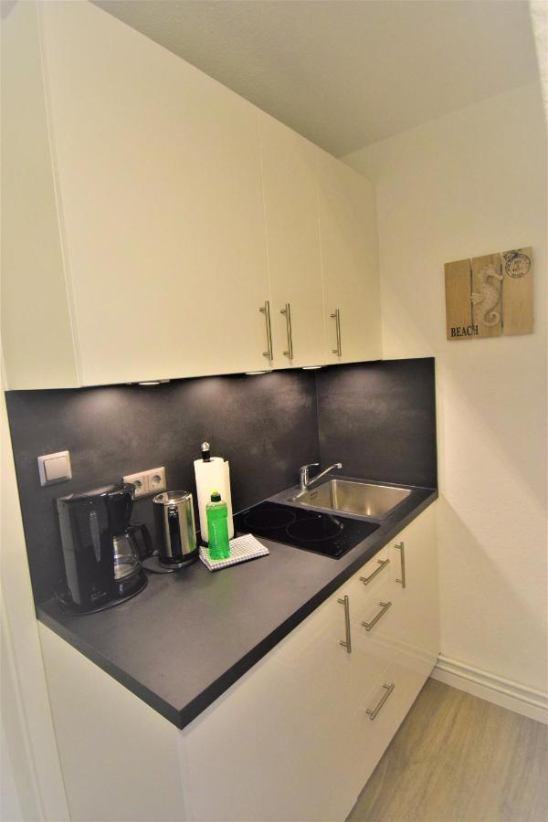 Haus Schatz Am Meer Appartement 12 Fuer 1 Person Schatzkammer บือซุม ภายนอก รูปภาพ