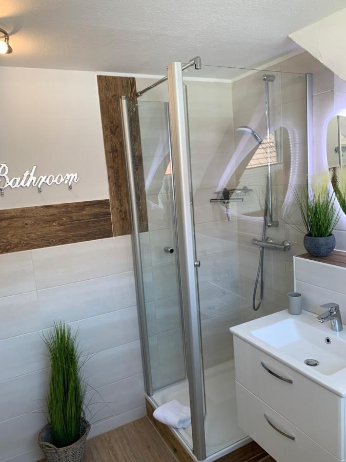 Haus Schatz Am Meer Appartement 12 Fuer 1 Person Schatzkammer บือซุม ภายนอก รูปภาพ
